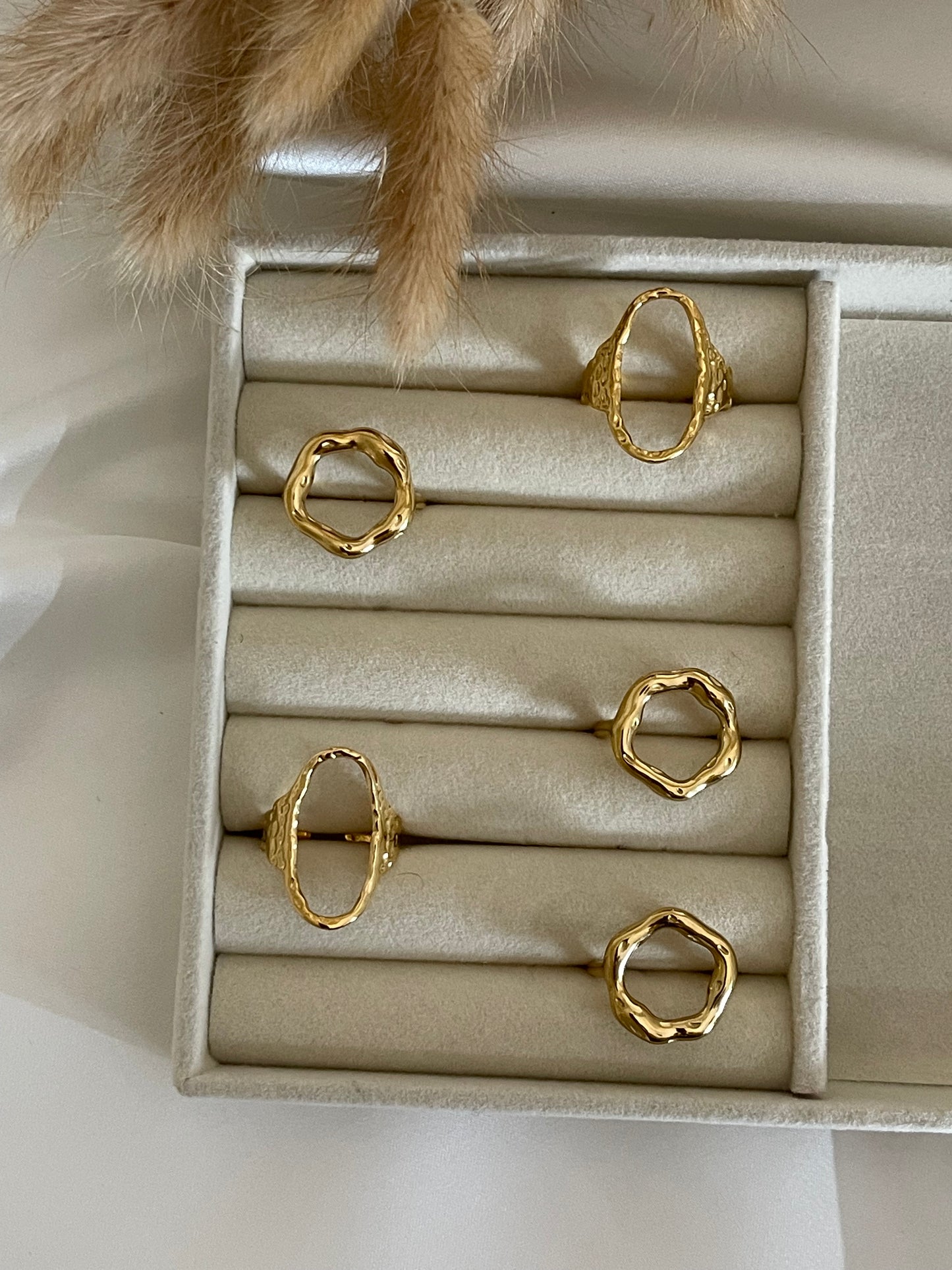 Lily Open Ring