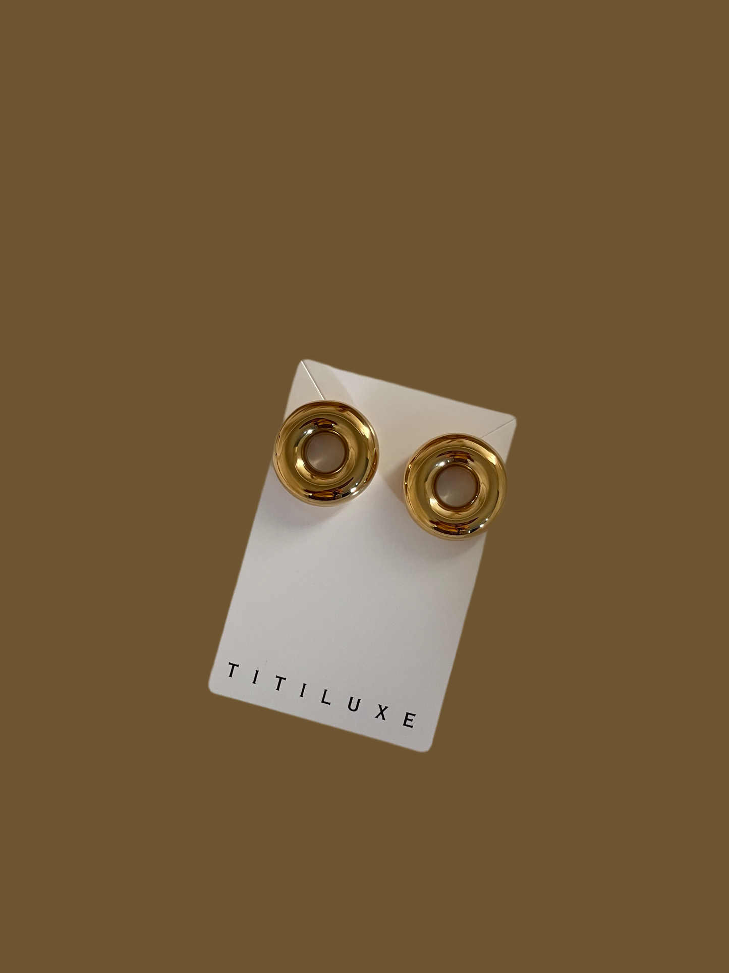 Round Stud Earrings