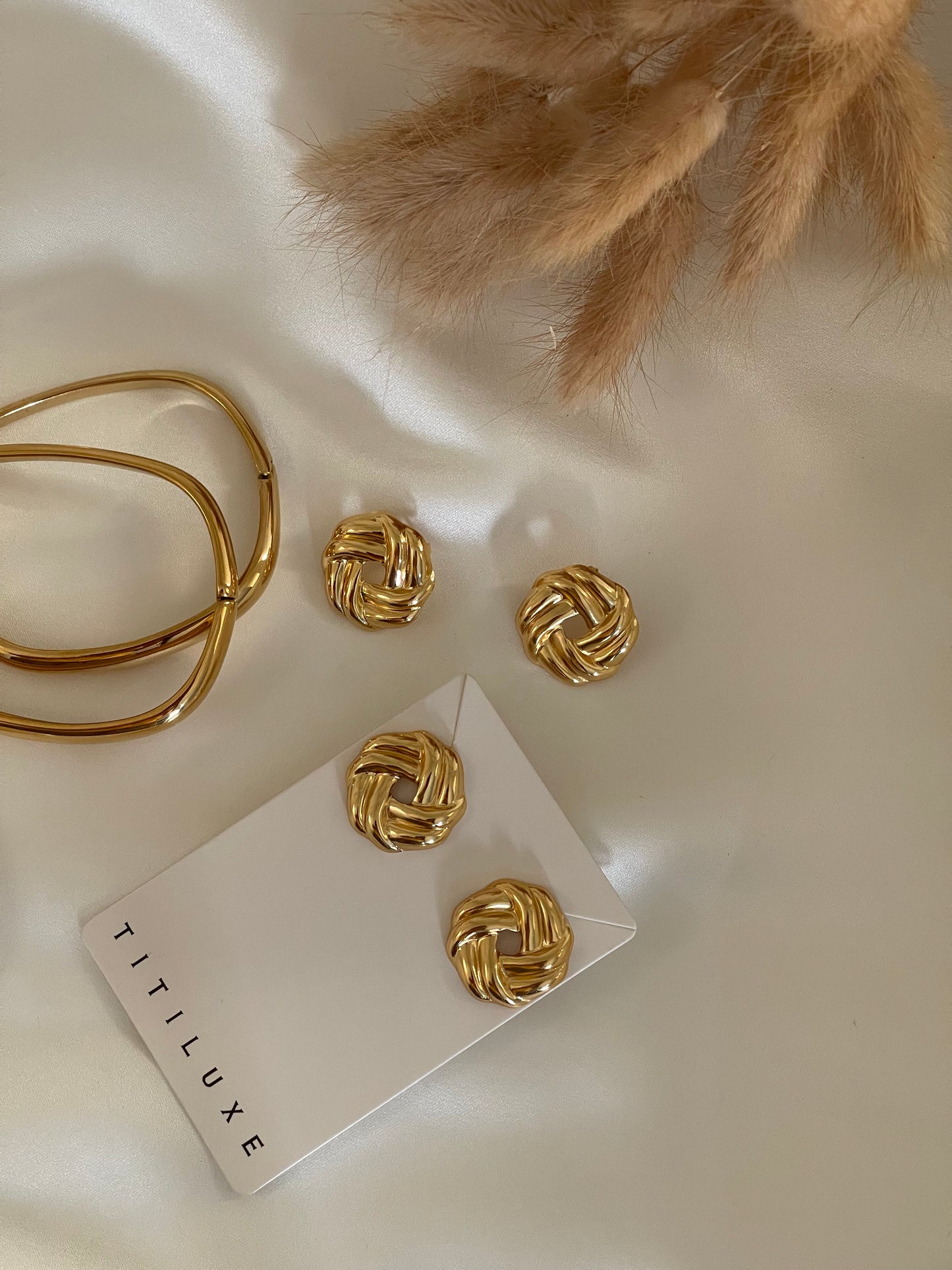 Ire Stud Earrings